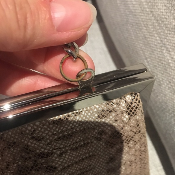 Danier Genuine Leather snakeskin print purse - Picture 7 of 8